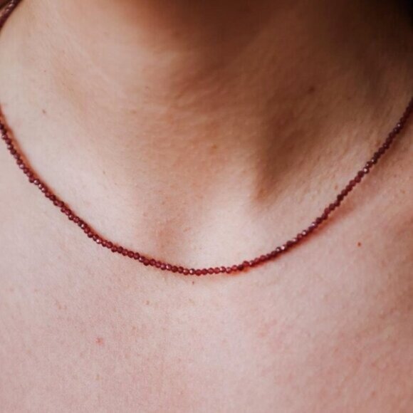 Tiny Garnet Beaded Choker Minimalist Layering Necklace Waterproof Gold PRETTY - Picture 6 of 11